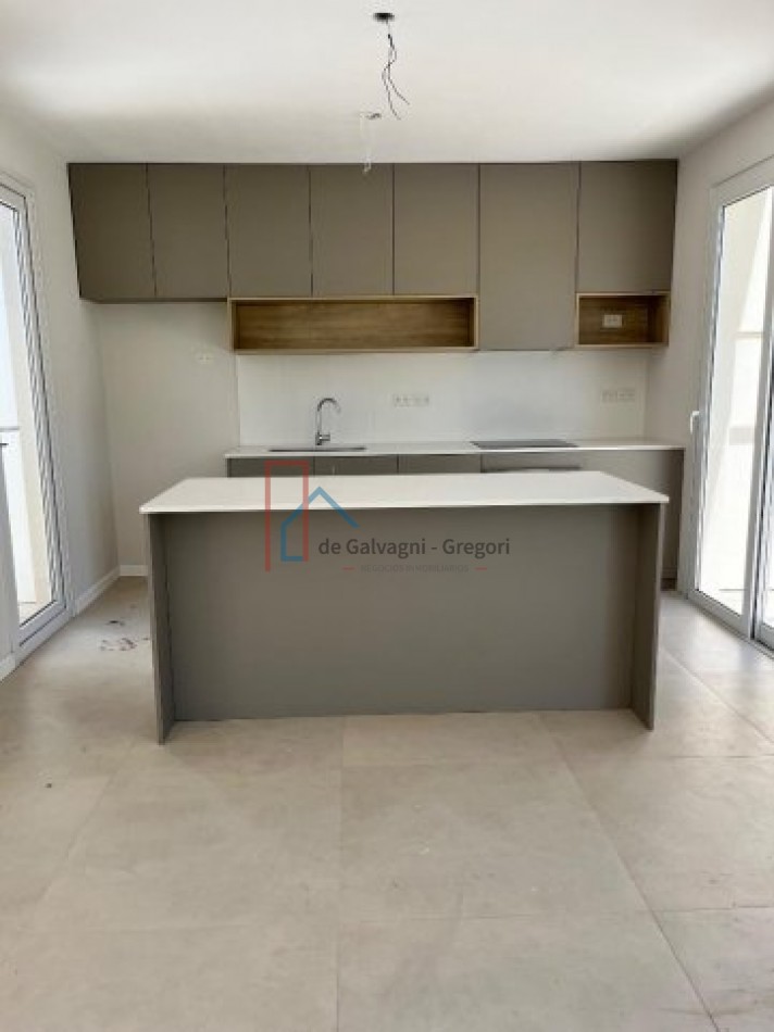 Casa a estrenar en Barrio Golf